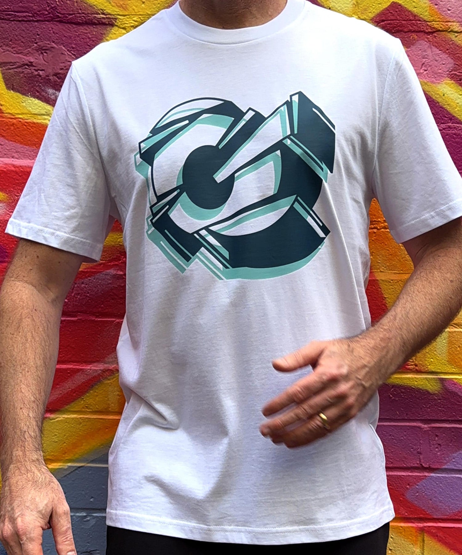 Graffiti t-shirt, streetwear 